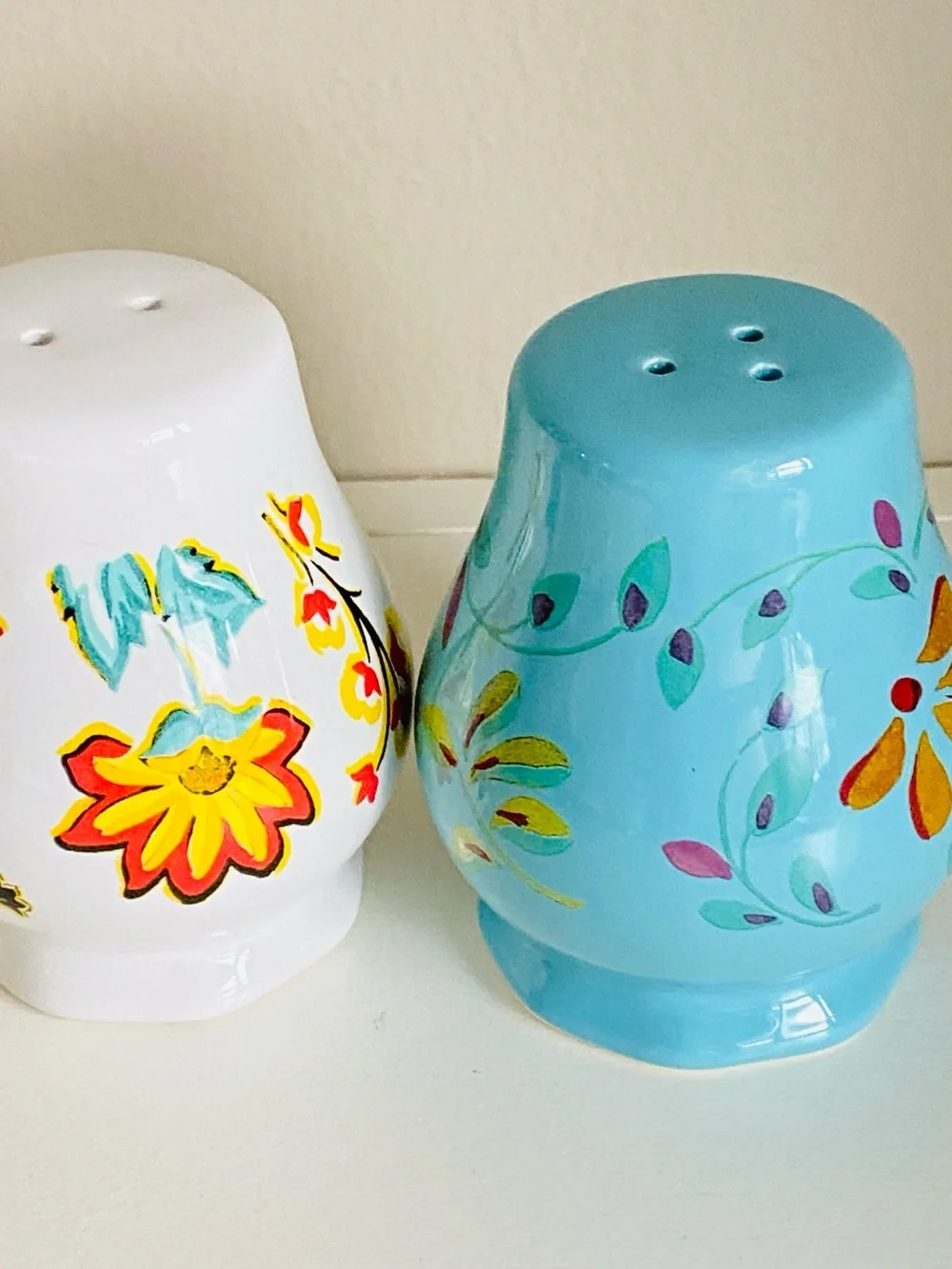 Pioneer Woman Flea Market Floral Salt and Pepper Shaker Set Turquoise Stoneware